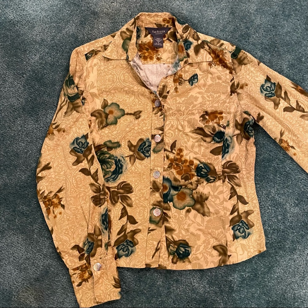 Van Heusen floral top